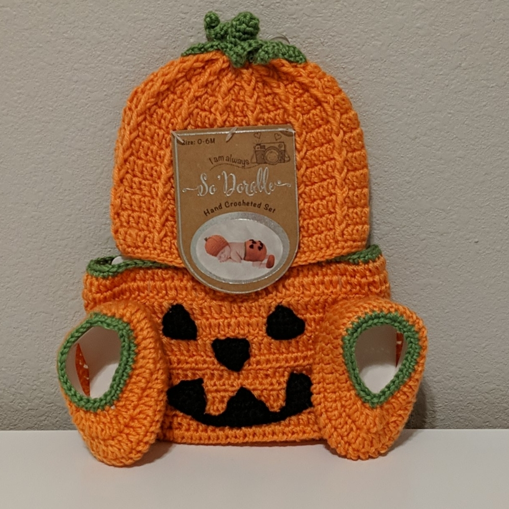NEW Hand-Crocheted Baby Pumpkin Outfit